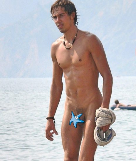 Insanely sexy nude beach guy